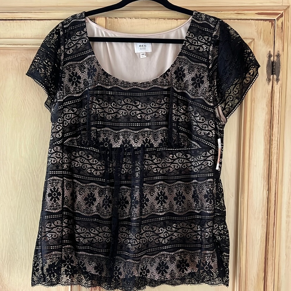 New with tags eci top from Nordstroms. Size 18w.